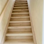 Treppe Schäl ohne Beleuchtung